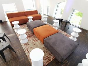 TUNE Stoffsofa Hocker 0